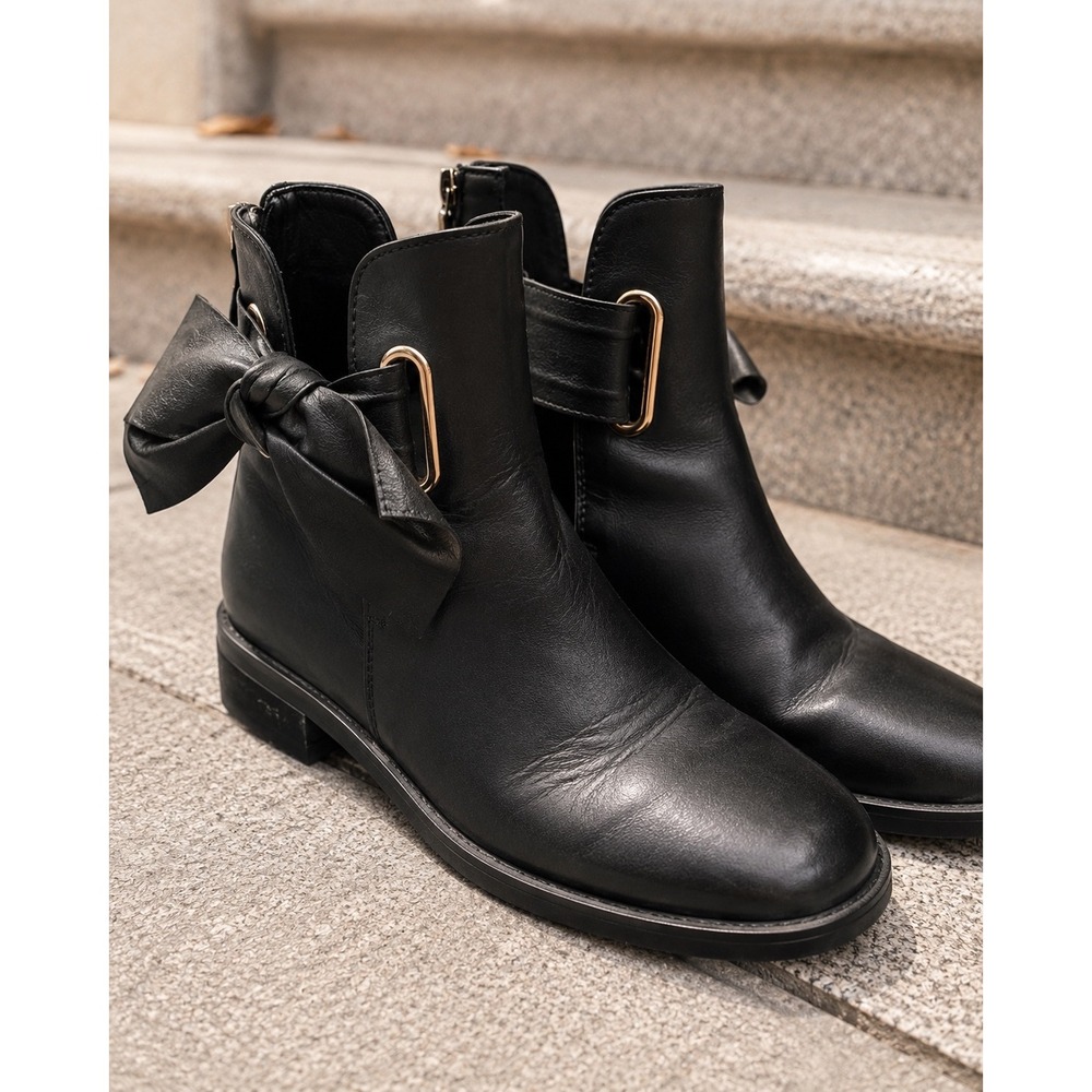Leather Bow Ankle Boots Bootie Black Chic Feminine Edgy Preppy Fall Moto Sz 8M